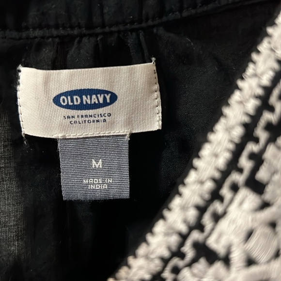 Old Navy tank top - Picture 3 of 3